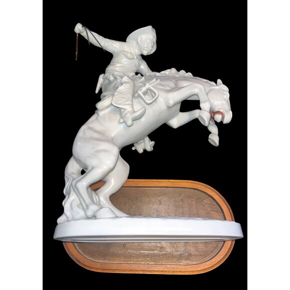 Frederick Remington's Bronco Buster Porcelain Gift World of Gorham Cowboy Wester - Picture 5 of 7